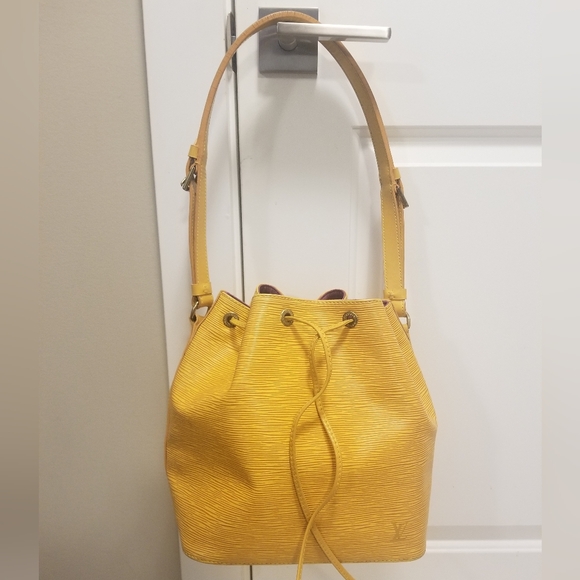 ❌‼SOLD‼❌-LV Epi Petit Noé w/COA (online) - Picture 6 of 17